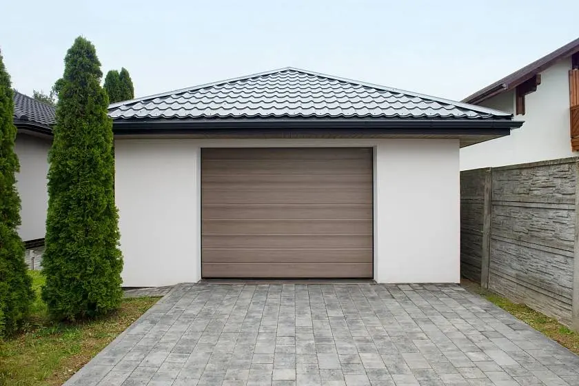 Скидка 20% на монтаж гаражных секционных ворот